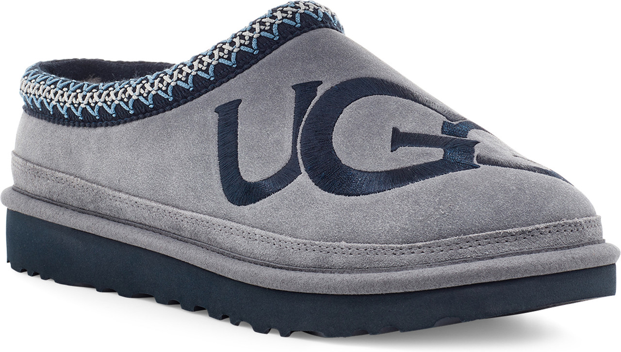 ugg tasman logo black