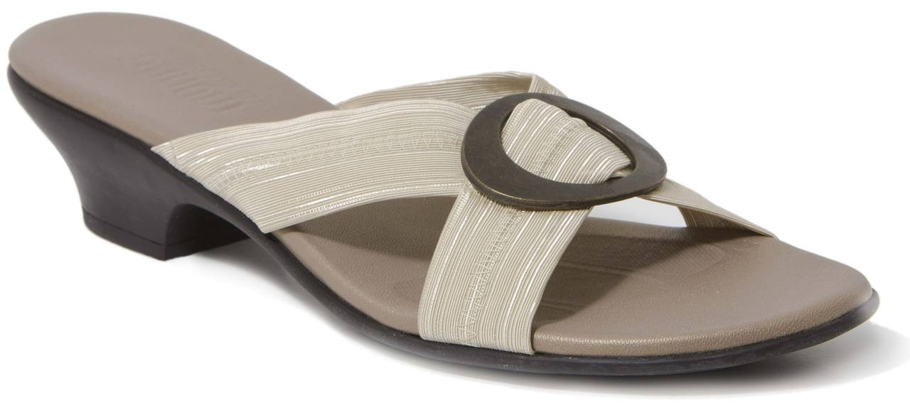munro sandals