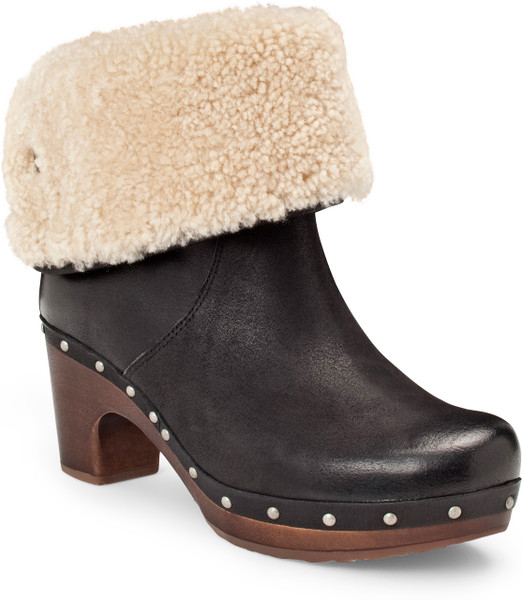 ugg lynnea boots black