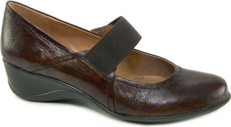 Ladies deals naturalizer shoes