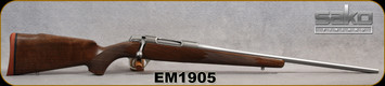 Sako - 308Win - Model 90 Hunter - Select Walnut Egonomic Stock/Stainless Finish, 22.4"Cold Hammer Forged Barrel, 1:11"Twist, Mfg# SYBV2926A8430A4, S/N EM1905