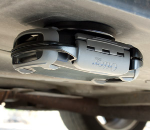 How to Mount a GPS Tracker Under a Car