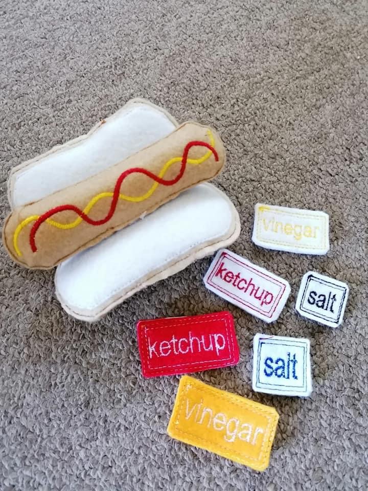 felt-food-hotdog.jpg