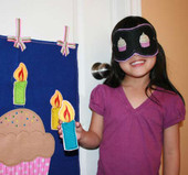 Pin the Candle on the Cup Cake Party Game Ith
