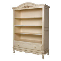 Gabriella Bookcase
Finish: Tea Stain over Antico White
Appliquéd Moulding Option: Standard Bow Moulding in Tea Stain over Antico White
Knobs: Glass Knobs with Gold Base