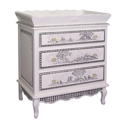 French Chest and Tray
Finish: Antico White
Hand Painted Motif: Toile in Black
Knobs: Glass Knobs with Gold Base
Comes with French Chest, Changer Tray, Pad and Terry Cover