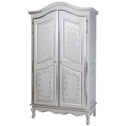 French Amroire
Finish: Dior Gray
Hand Painted Motif: Floral Vines in Silver
Trim Out: Silver Gilding
Upgraded Knobs: Polish Nickel II