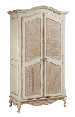 Grand Armoire
Finish: Versailles Creme
Door Option: Caning
Knobs: Glass Knobs with Gold Base