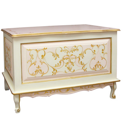 French Toy Chest
Finish: Linen / Pink / Gold
Hand Painted Motif: Verona

