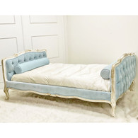 Dominique Tufted Daybed