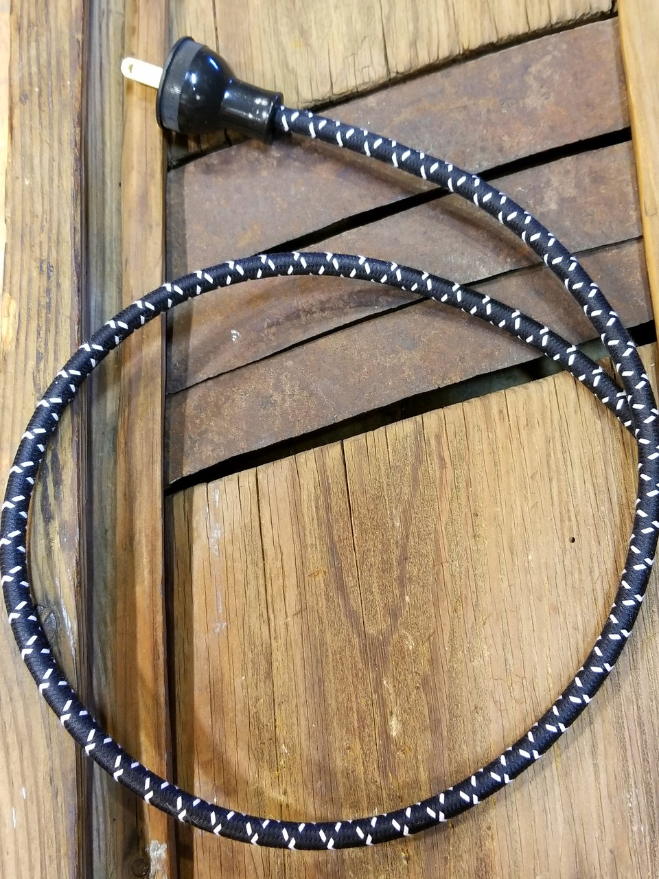 Vintage AC flex Black/White Cross-Stitch Tracer Cloth Covered 3-Wire Round Cord 