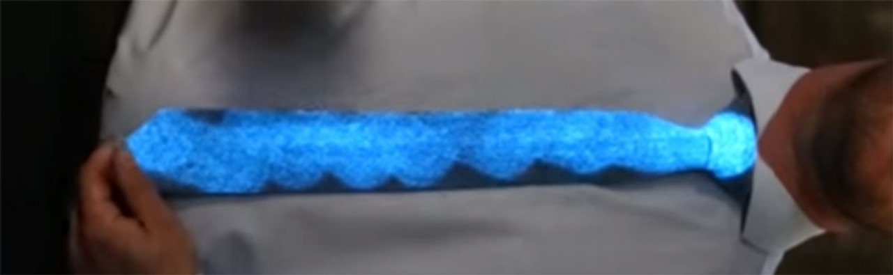 Make a Glow in the Dark Tie
