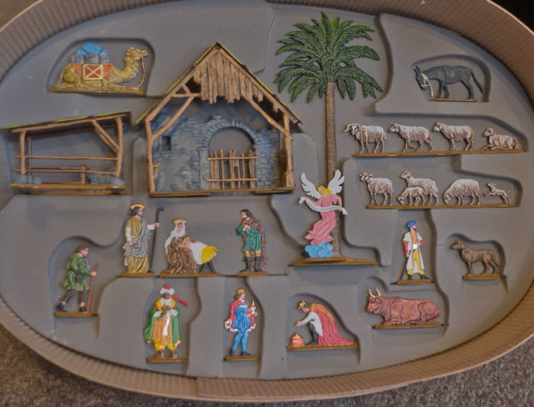 german-pewter-nativity.jpg