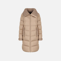 Outer material: 100% Polyester
Wadding: 100% Recycled polyester