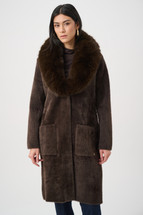 67% Nylon, 33% Polyester
Front pockets
No zipper
Unlined
Our model is 5'9"/175 cm and wears a size 6 / S
