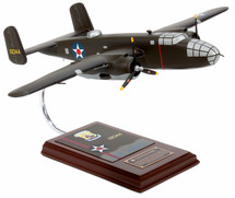 B-25 DOOLITTLE RAIDER 1/41 SIGNED BY RICHARD COLE - Second picture shows actual stand