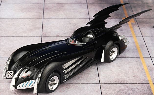 1:43 Eaglemoss Model Car Diecast 016 The Batmobile Batman & Robin Movie 