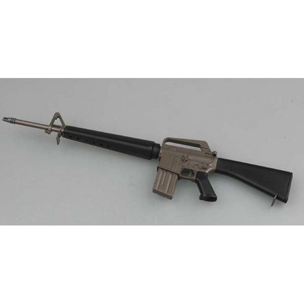 トイガン M16-ASSAULT MODEL RIFLE A1 Amazon.com : M16a1 Style Airsoft Spring Powered Rifle 1/1