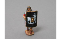 Front Rank Roman Legionnaire with Pilum lowered (9th Legion with black shield)