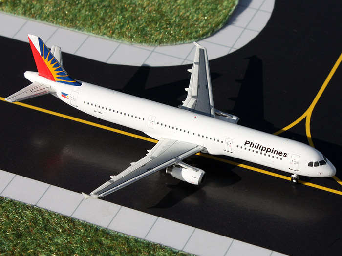 philippine airlines toy airplane