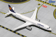 Lufthansa A320NEO D-AIJA (New Livery) Gemini 200 Diecast