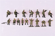 16-Piece Crew and Soldier Set Modern Russia, Green (Plastic)