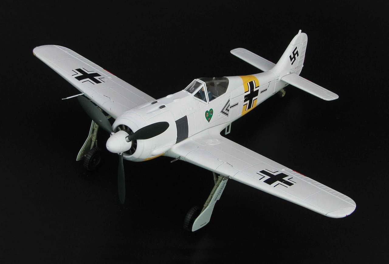 Fw 190a Luftwaffe 1 Jg 54 Grunherz Hans Trautloft 1 48 Hobby Master