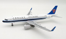 China Southern Airlines Airbus A320-200 B-8546 With Stand