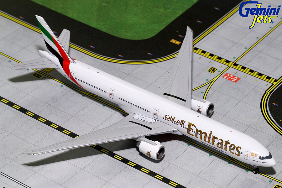 Emirates Boeing 777-300ER Expo 2020 Dubai 1/200 Scale Model Aircraft New Boxed 