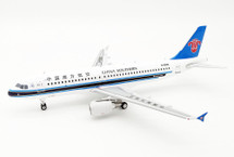 China Southern Airlines Airbus A319-132 B-6207 With Stand