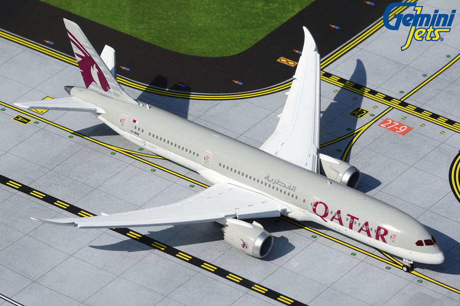 Qatar 787-9 Dreamliner, A7-BHA Flaps Down Configuration Gemini Jets Diecast  Display Model