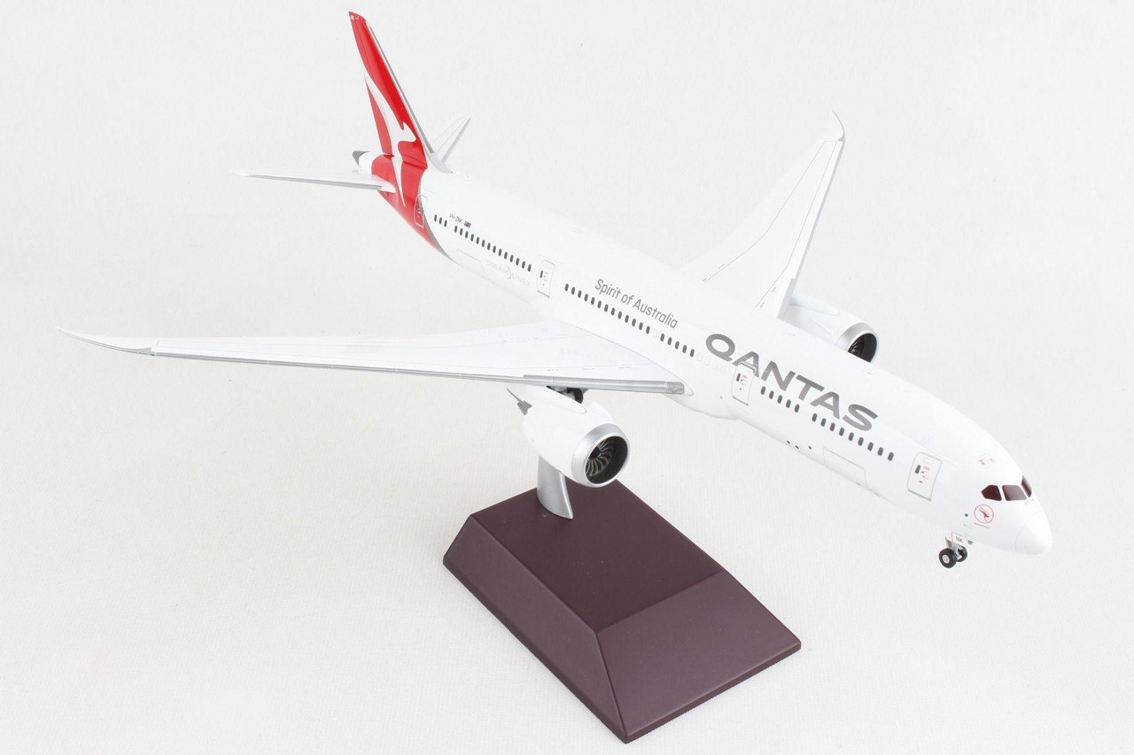 Qantas Airways 787-9 Dreamliner, VH-ZNK Gemini 200 Diecast Display