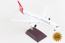 Qantas Airways 787-9 Dreamliner, VH-ZNK Flaps Down Gemini 200 Diecast Display Model