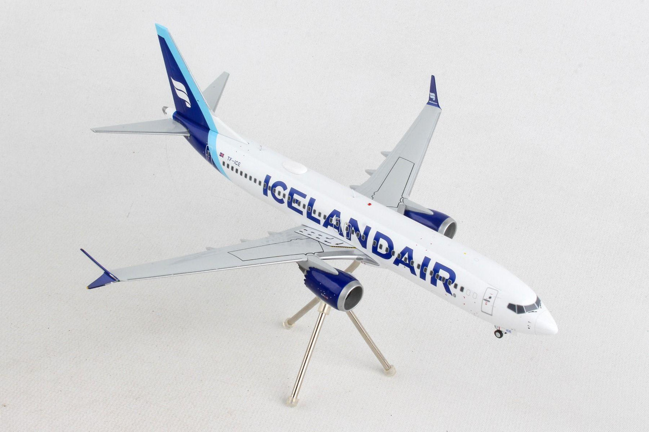 Iceland Air 737 MAX-8,TF-ICE Gemini Diecast Display Model, 1:200