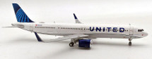 United Airlines Airbus A321-271NX, N44501 with Stand