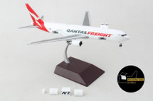 Qantas Freight 767-300F, VH-EFR Interactive Gemini 200 Diecast Display Model