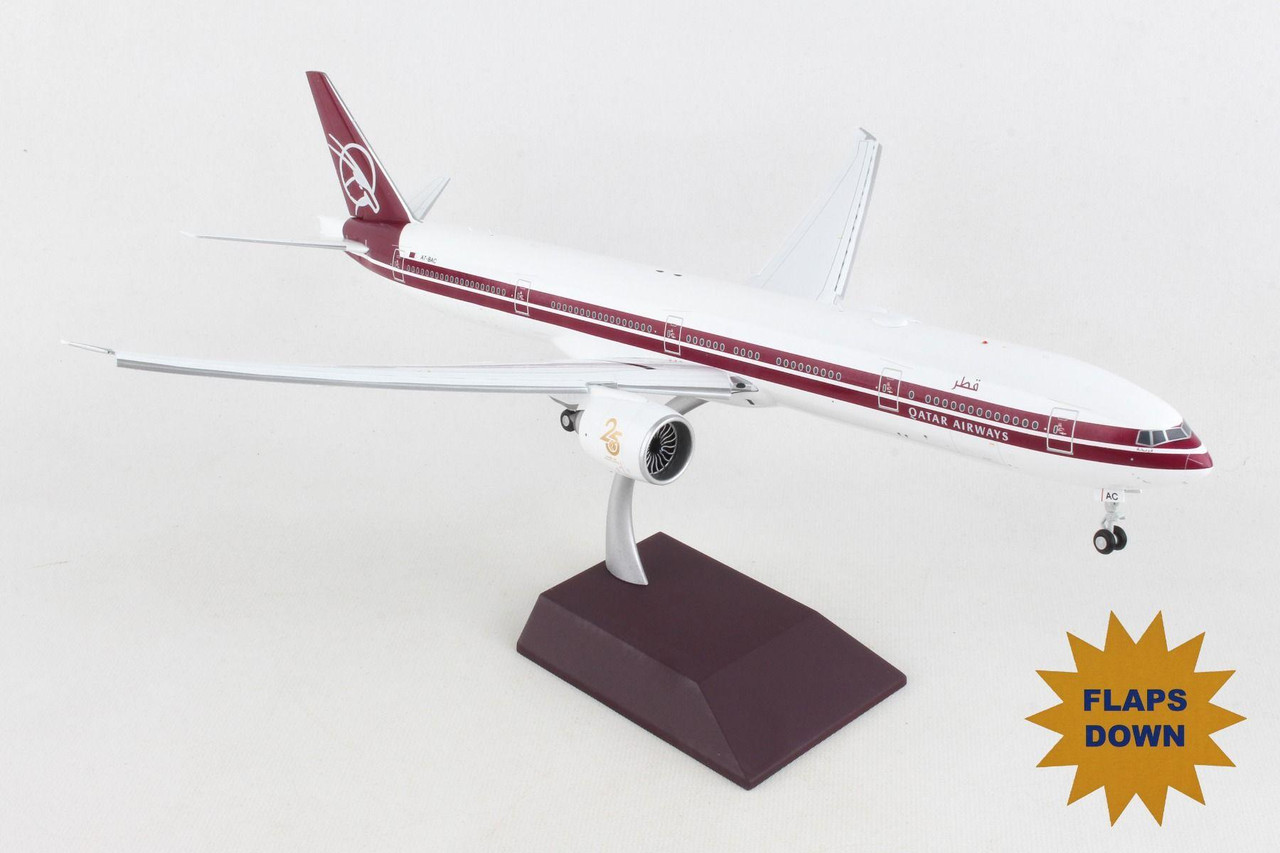 Qatar Airways 777-300ER, A7-BAC 25th Anniversary, Flaps Down