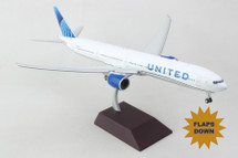 United Airlines 777-300ER, N2352U Flaps Down Gemini Diecast Display Model
