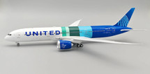 United Airlines Boeing 787-9 Dreamliner N24988 With Stand