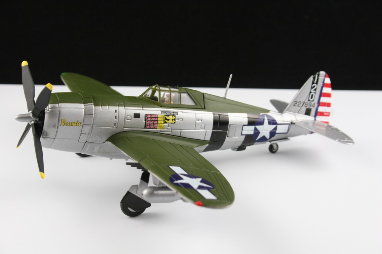 コーギー　アビエーションアーカイブ　AA33812　1/72　WAR IN PACIFIC　P-47D　サンダーボルト　”Daring Dottie Ⅲ“　 Check The Market for Corgi P- D