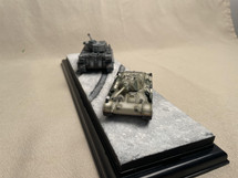 Tiger 1 vs T-34/76 Mod. Winter Diorama
