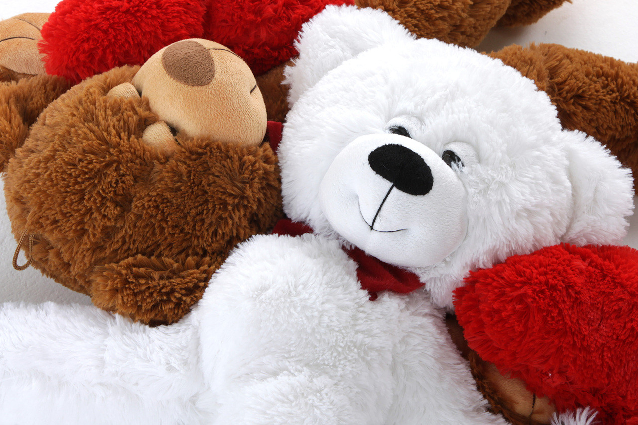 Giant Teddy 2ft Mittens Valentines Teddy Bear Gift Set 