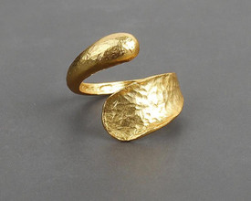 Hammered Effect Tear Drop Ring Gold Plated Adjustable