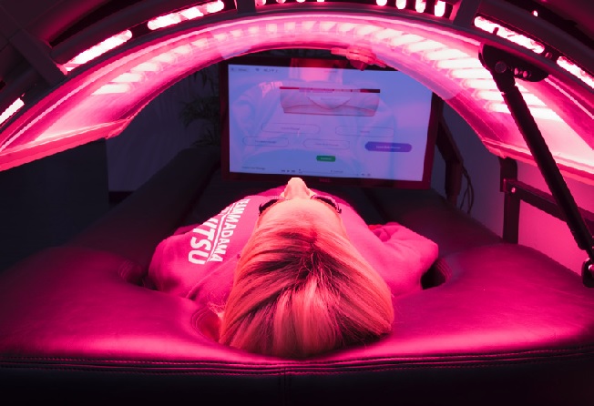 aqufriziofaceredlightbedmassage.jpg