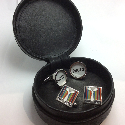 Personalise your present for your Dad with this fabulous 2 pair cufflinks gift