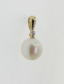 9ct Yellow Gold Pendant With 7mm Cultured Pearl & Diamond