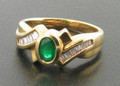 18ct Emerald Diamond cluster Ring £650