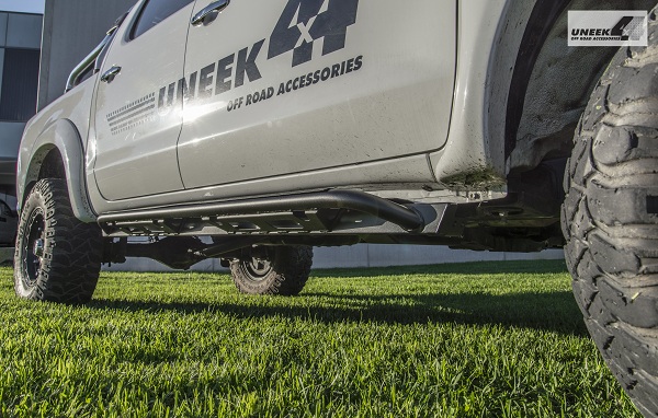 hilux-sliders-4.jpg