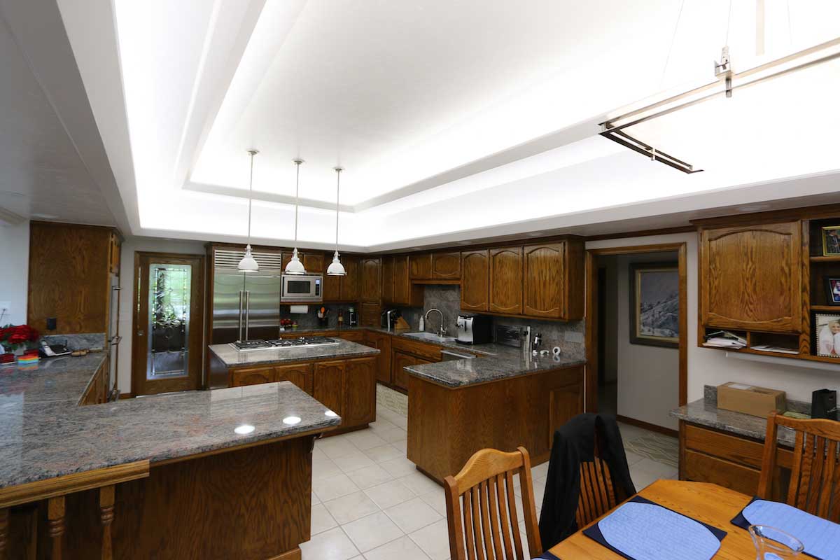 cove lighting in kitchen