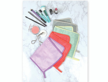 in the clear makeup remover towel